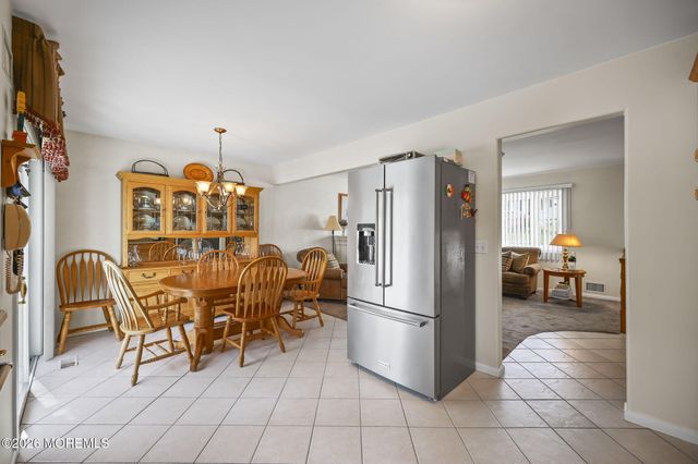 8 Dover Court, Hazlet, NJ 07730