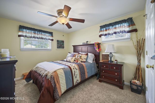 8 Dover Court, Hazlet, NJ 07730