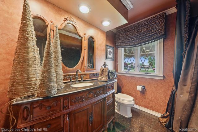 511 S GULLEY Road, Dearborn, MI 48124
