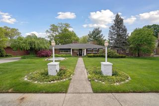 511 S GULLEY Road, Dearborn, MI 48124