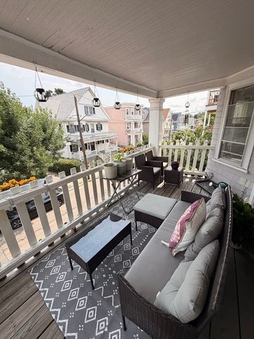 31 Barry St 2, Boston, MA 02125