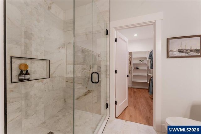 407 S 1st St, Silverton, OR 97381