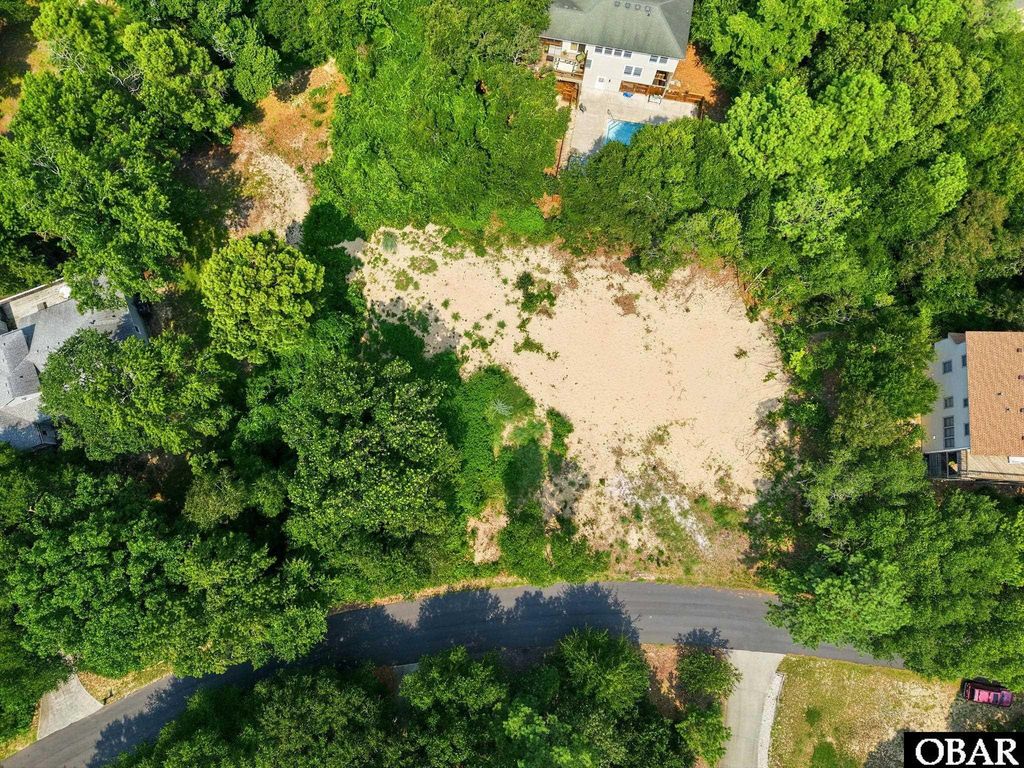 Image 4 of property listing at 27 Spindrift Trail Lot 366, Southern Shores, NC 27949