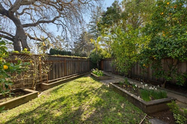 612 Hudson Street, Redwood City, CA 94061