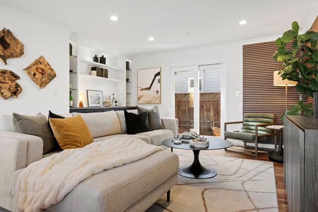 612 Hudson Street, Redwood City, CA 94061