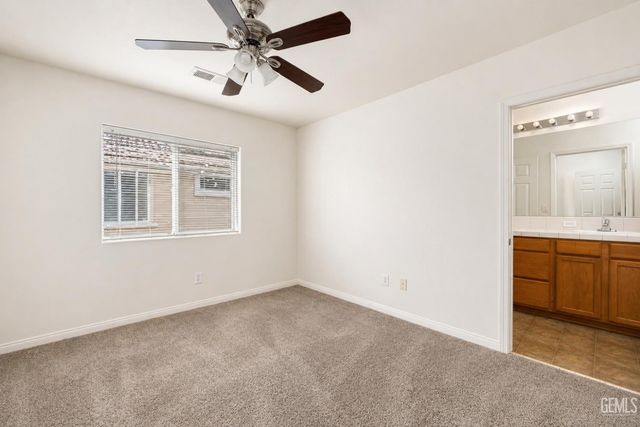 4426 Valpariso Way, Bakersfield, CA 93307