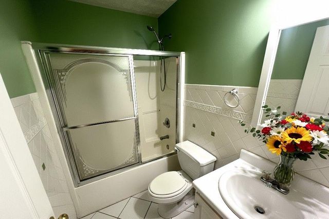 2209 Swan Lake Court, Grayson, GA 30017