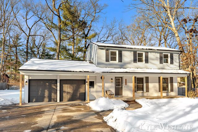 7361 Sheffield Drive SE, Ada, MI 49301