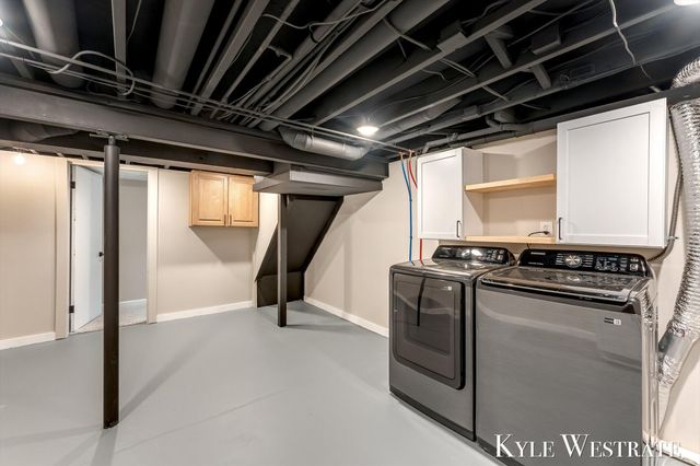 7361 Sheffield Drive SE, Ada, MI 49301