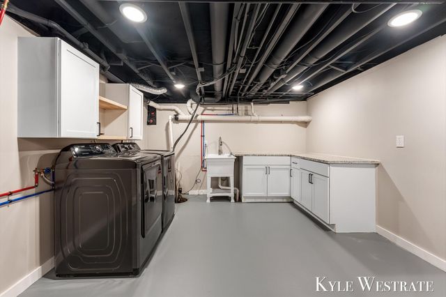 7361 Sheffield Drive SE, Ada, MI 49301