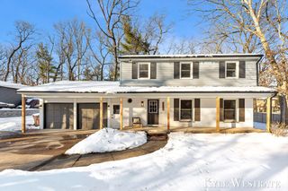 7361 Sheffield Drive SE, Ada, MI 49301