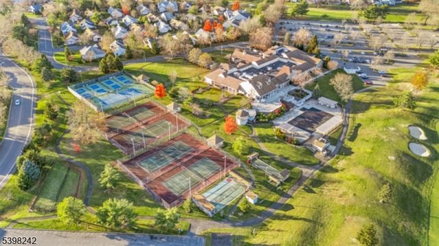 18 Benjamin Franklin Dr, Monroe Twp., NJ 08831