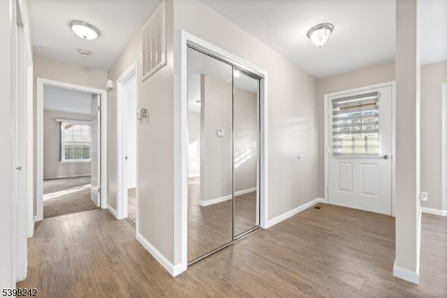 18 Benjamin Franklin Dr, Monroe Twp., NJ 08831