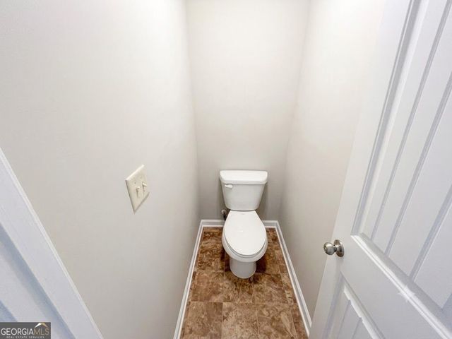 1086 Blind Brook Circle, Hoschton, GA 30548