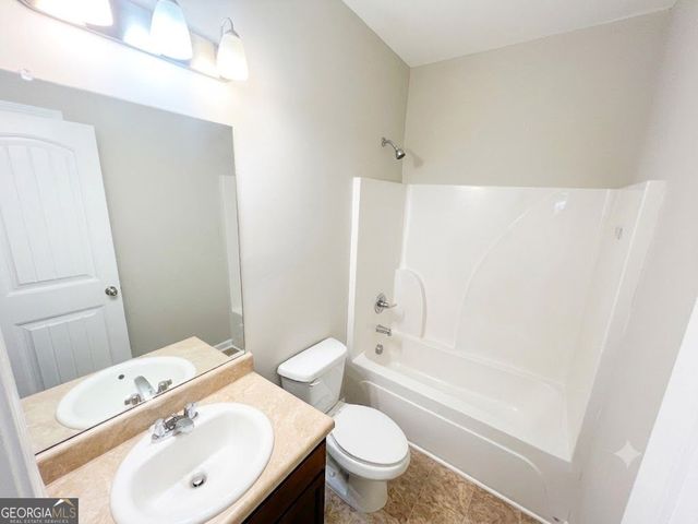 1086 Blind Brook Circle, Hoschton, GA 30548