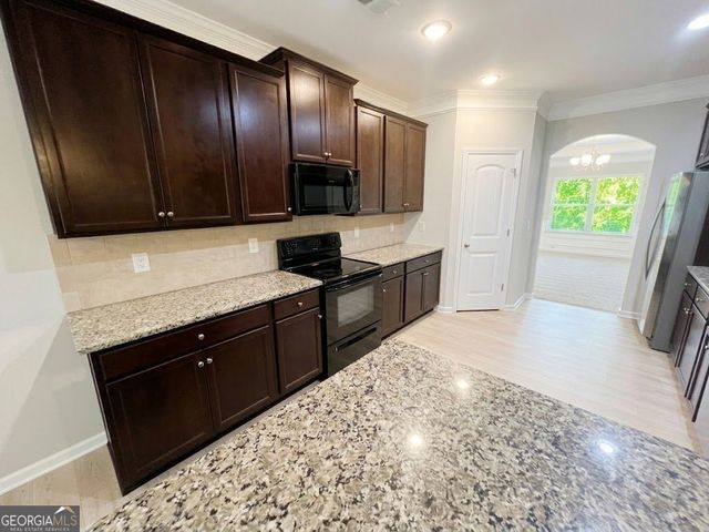 1086 Blind Brook Circle, Hoschton, GA 30548