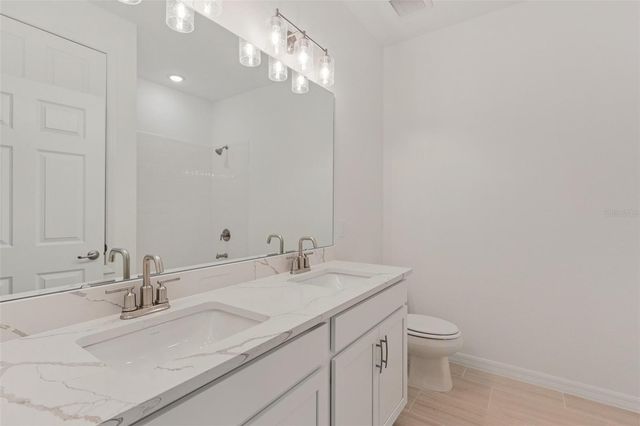 5472 HANOVER SQUARE, St Cloud, FL 34771