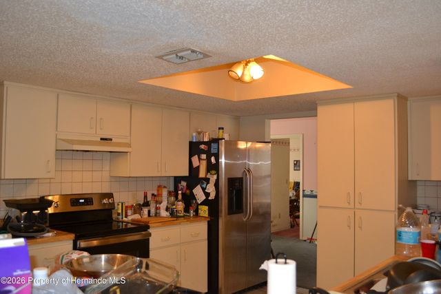 6473 Blackbird Avenue, Weeki Wachee, FL 34613