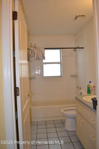 6473 Blackbird Avenue, Weeki Wachee, FL 34613