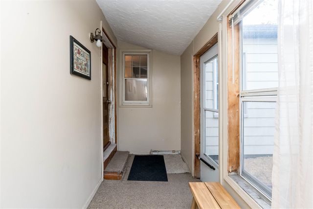 18951 Sunset Street, Livonia, MI 48152