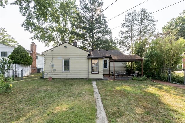 18951 Sunset Street, Livonia, MI 48152