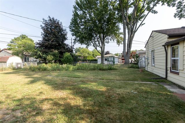 18951 Sunset Street, Livonia, MI 48152