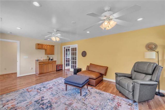 2244 Benefit RD, Chesapeake, VA 23322