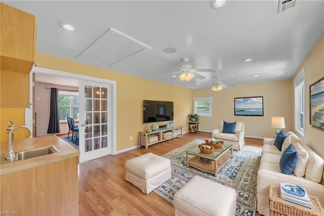 2244 Benefit RD, Chesapeake, VA 23322