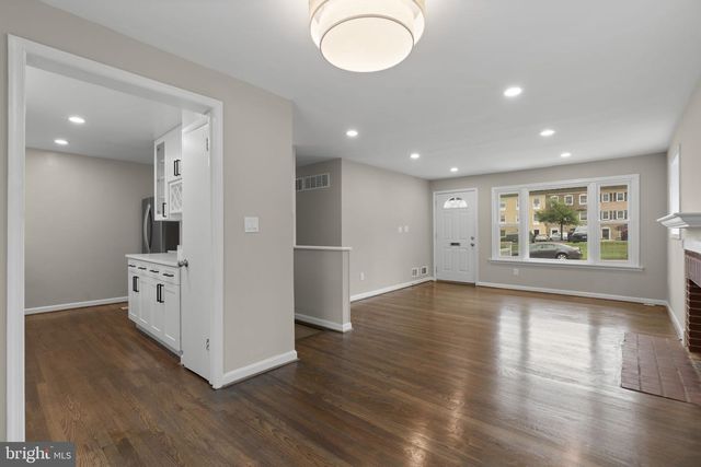 6203 SEMINOLE ST, College Park, MD 20740