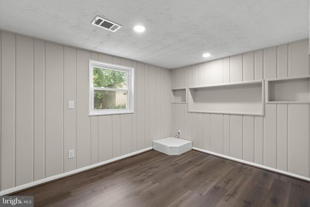 6203 SEMINOLE ST, College Park, MD 20740