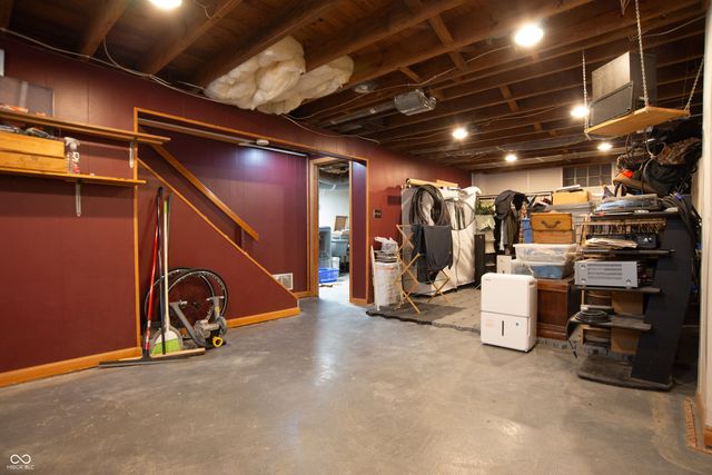 6156 Oak Avenue, Indianapolis, IN 46219