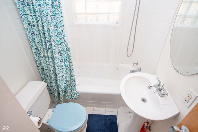 6156 Oak Avenue, Indianapolis, IN 46219