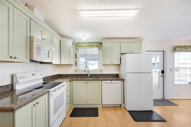 713 RIVERVIEW CIRCLE, North Port, FL 34287