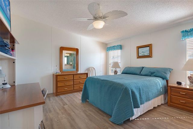 713 RIVERVIEW CIRCLE, North Port, FL 34287