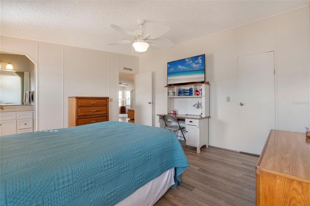 713 RIVERVIEW CIRCLE, North Port, FL 34287