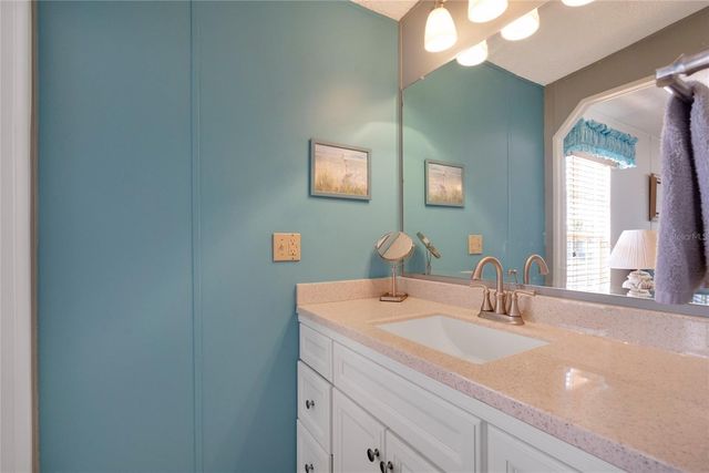 713 RIVERVIEW CIRCLE, North Port, FL 34287