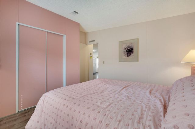 713 RIVERVIEW CIRCLE, North Port, FL 34287