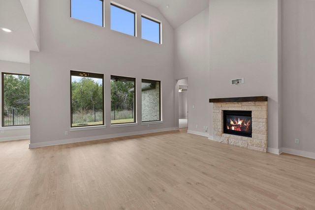 125 Smoke Signal CT, Liberty Hill, TX 78642