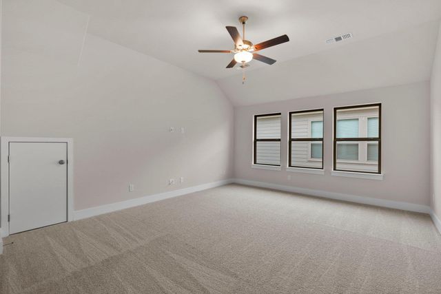 125 Smoke Signal CT, Liberty Hill, TX 78642