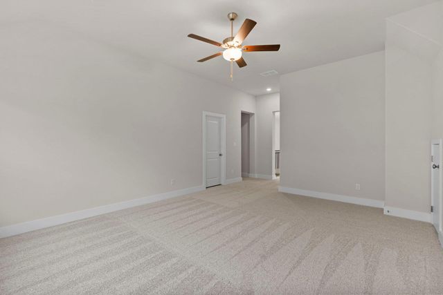 125 Smoke Signal CT, Liberty Hill, TX 78642