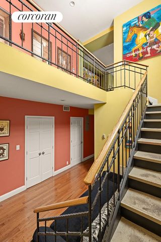 746 E 6TH Street, New York City, NY 10009