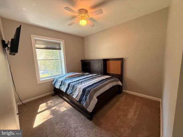 209 WYATT DR, Fredericksburg, VA 22407