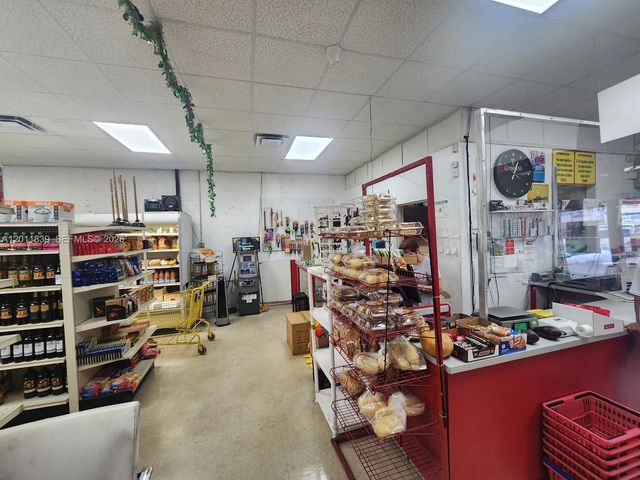 4125 E 10th Ct, Hialeah, FL 33013