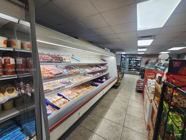 4125 E 10th Ct, Hialeah, FL 33013