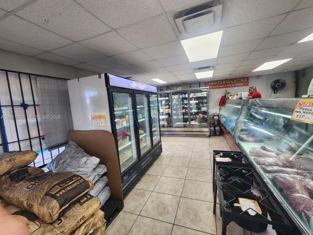 4125 E 10th Ct, Hialeah, FL 33013
