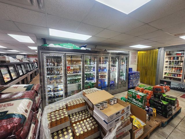 4125 E 10th Ct, Hialeah, FL 33013