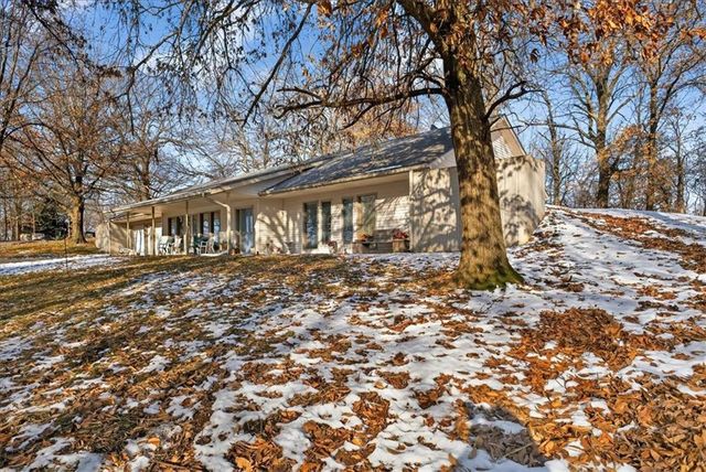 3724 N Perrin Road, Independence, MO 64058