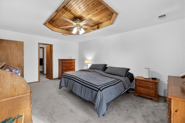 3724 N Perrin Road, Independence, MO 64058