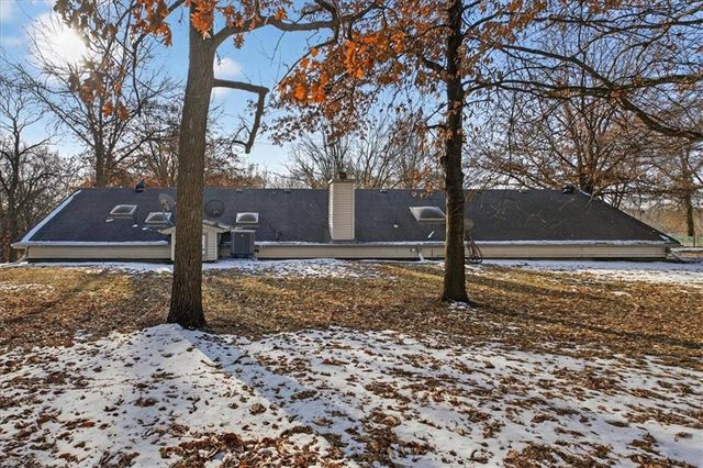 3724 N Perrin Road, Independence, MO 64058