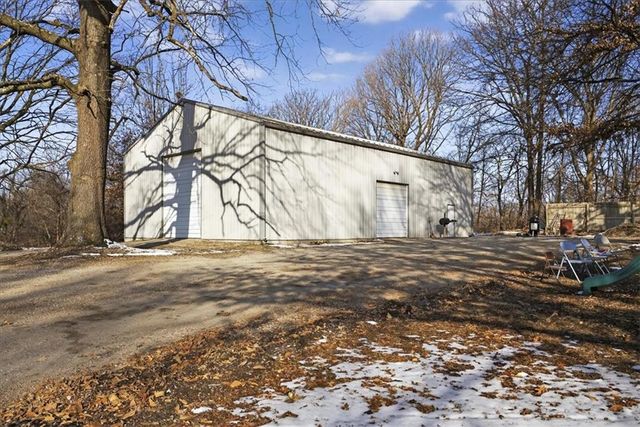 3724 N Perrin Road, Independence, MO 64058